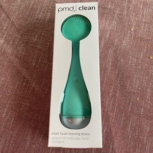 PMD Smart Facial Cleansing Device